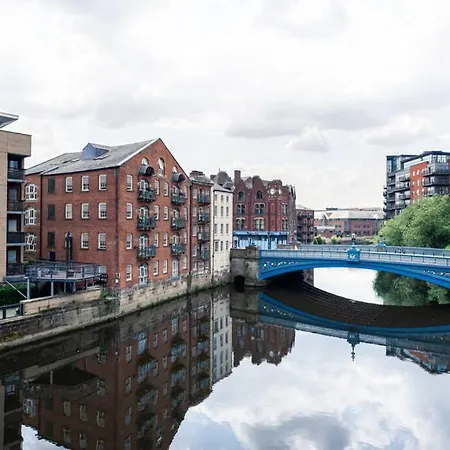 Apartment Beautiful Riverside 2 Bed Leeds (West Yorkshire)
