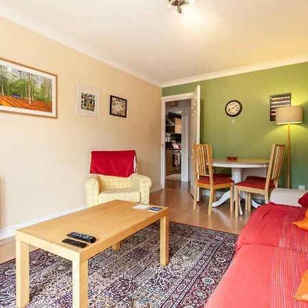 Beautiful Riverside 2 Bed Apartment Leeds (West Yorkshire)